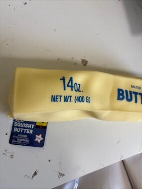 Toymendous squeezy Butter Toy - Yellow and Green